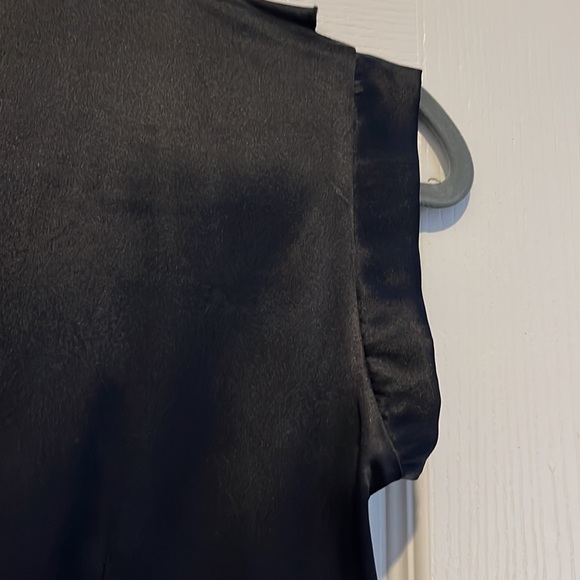 Arden B Silk Sleeveless Ruffle Front Button Down Black Blouse XS Top High Neck - Picture 6 of 8